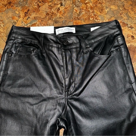 Social Standard By Sanctuary Women’s Mid Rise Stretch Ankle Jeans Black Size 4 - Picture 3 of 16